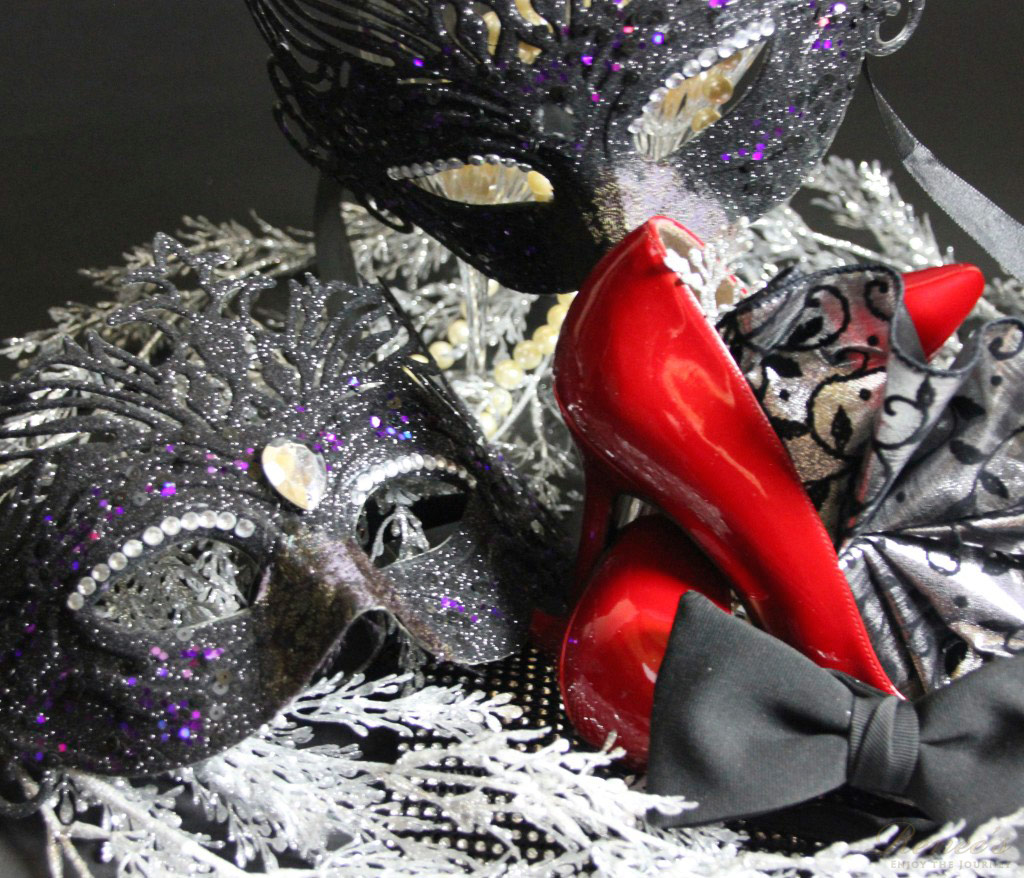 New Year’s Eve Masquerade Party